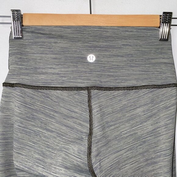Lululemon Wunder Under Leggings - Picture 5 of 9